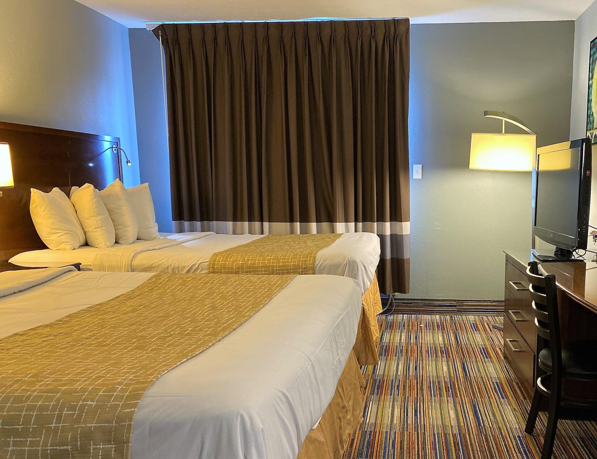 ทราเวลลอดจ์ บาย วินด์แฮม บลูมมิงตัน Hotel ภายนอก รูปภาพ